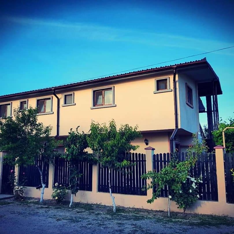 דירות Două Mai Casa Duminica מראה חיצוני תמונה